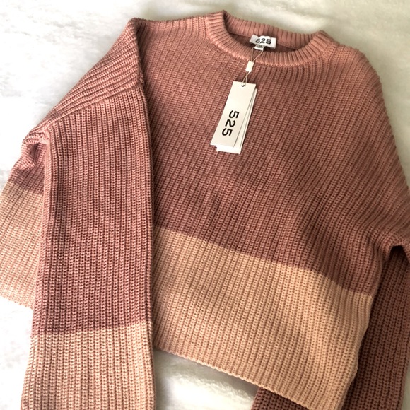 525 Cropped Color Block Sweater - Picture 4 of 4